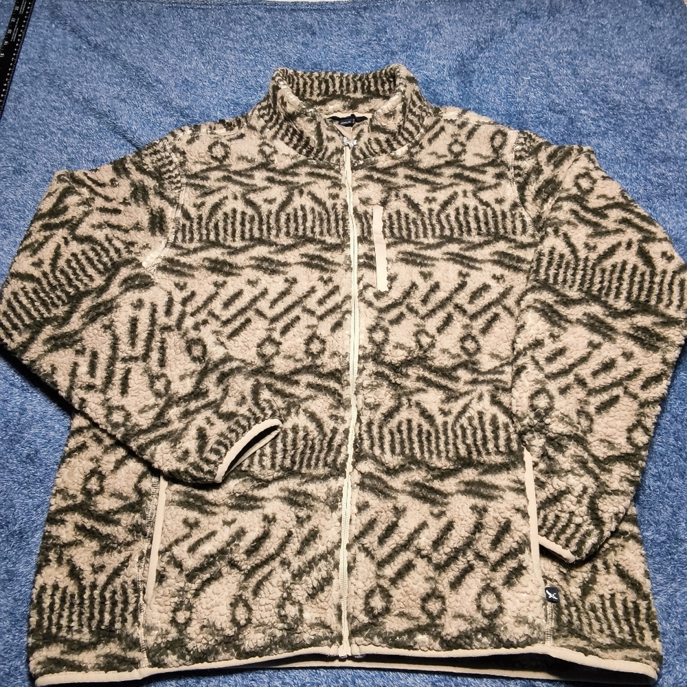 Eddie Bauer Women's Fleece Jacket in a tan and black Size XL